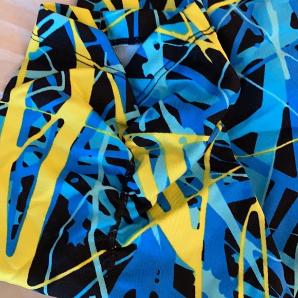 CALVIN KLEIN PERFORMANCE CAPRIS 90’s STYLE - Picture 3 of 5